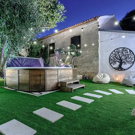 Olea - Cvitani By Guide *