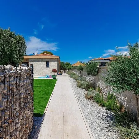 Olea - Cvitani By Guide Radovani