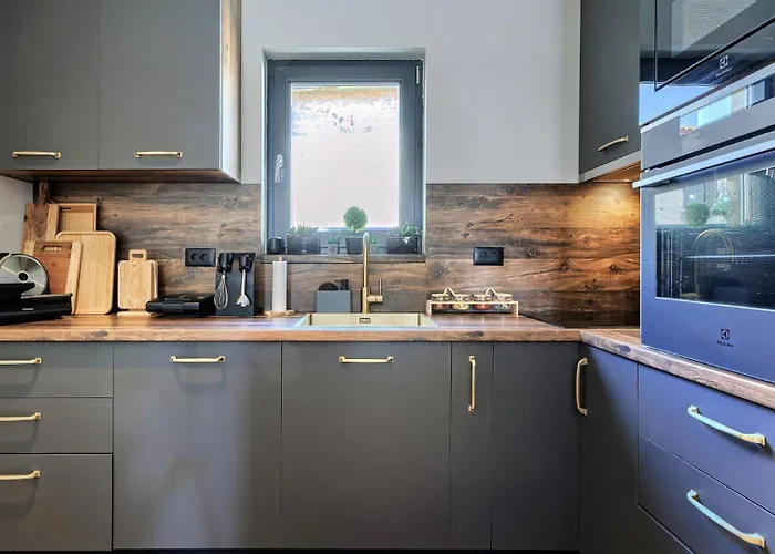 Olea - Cvitani By Guide *